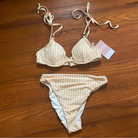 Dippin Daisys yellow gingham bikini Elise top XS and Seashore bottoms S NWT - Picture 2 of 9